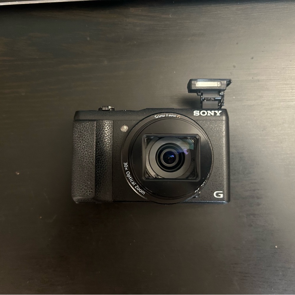 Sony dsc-hx60v digital camera